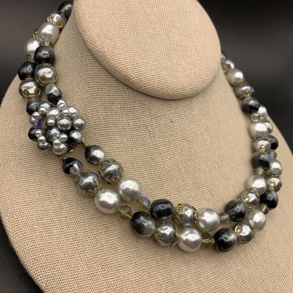 Gray Faux Pearl Beaded Multi Strand Necklace Aurora Borealis Japan Vintage - Picture 4 of 7